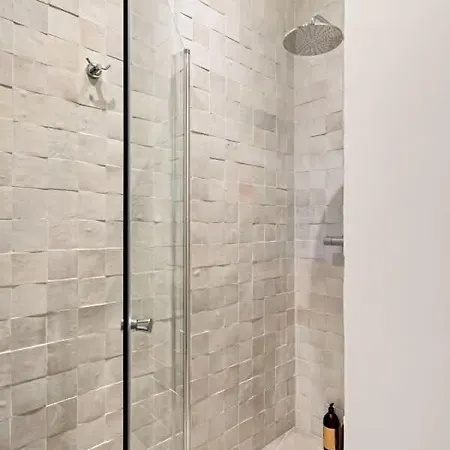 Lokka I Penthouse With Private Rooftop I 2-bedroom With Double Queen & 2 Bathrooms Apartment
