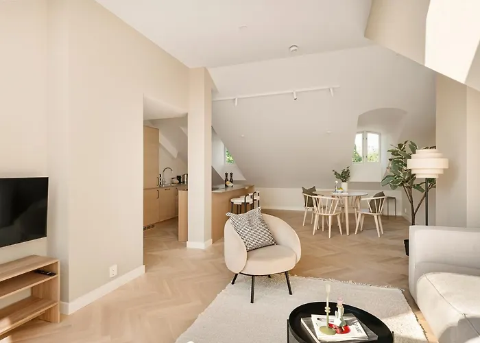Lokka I Penthouse With Private Rooftop I 2-bedroom With Double Queen & 2 Bathrooms * Oslo
